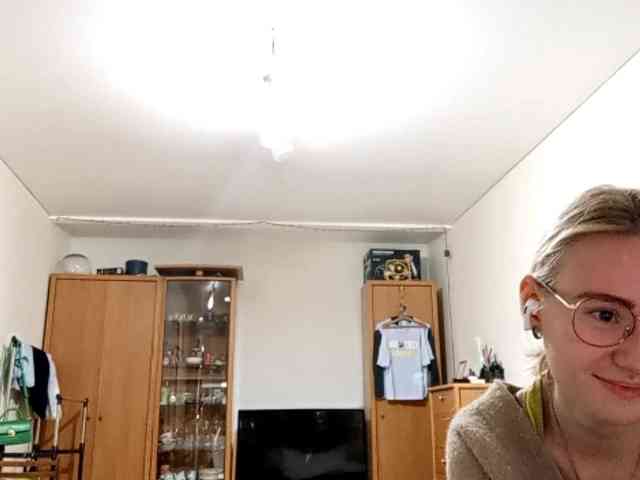 BEAUTIFUL-HALO webcam