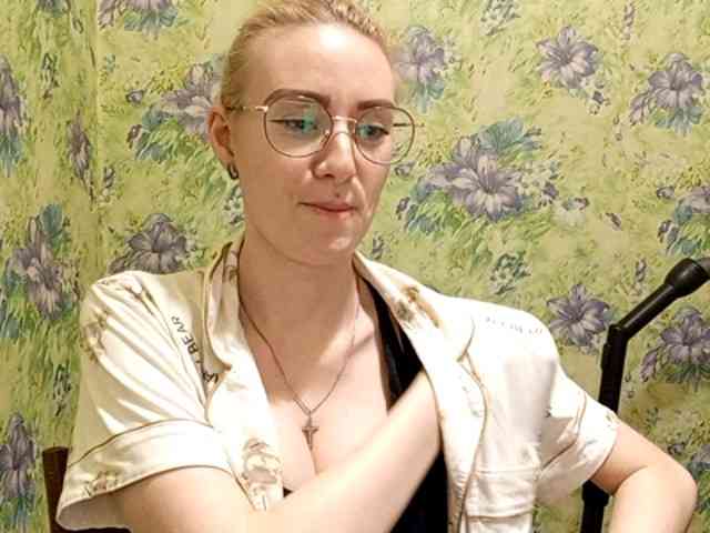 BEAUTIFUL-HALO webcam