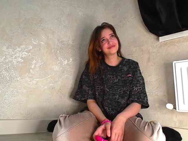 Nancyh webcam