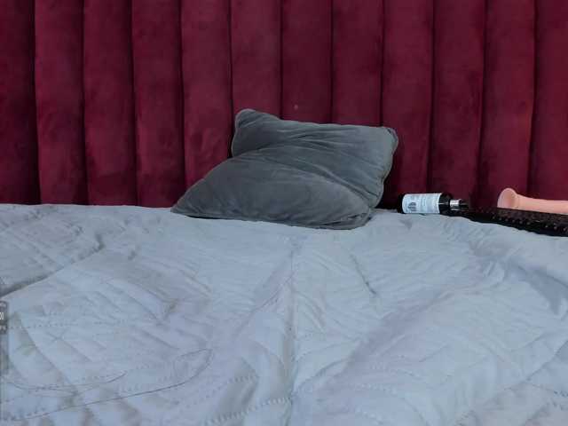 LittleDolly1 – webcam model profile photo