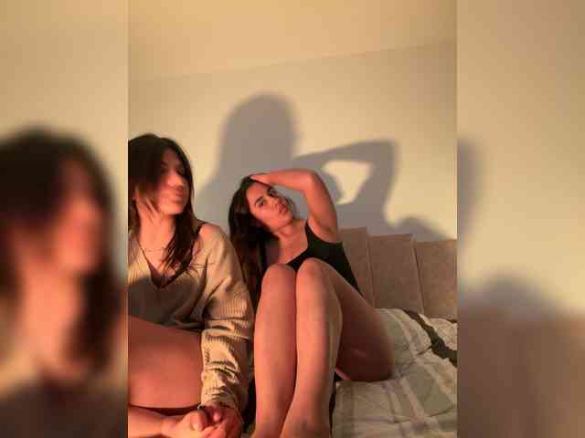 Sara-and-cami Sara-and-cami