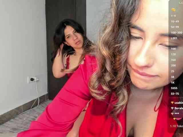 Sara-and-cami webcam