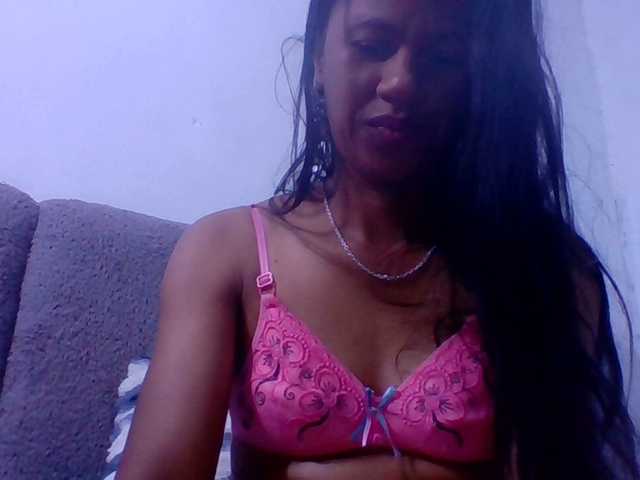Muluna's BongaCams show and profile