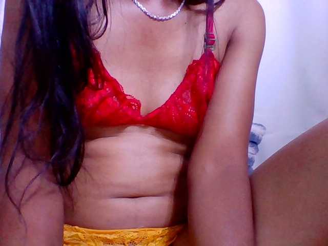 Muluna's BongaCams show and profile