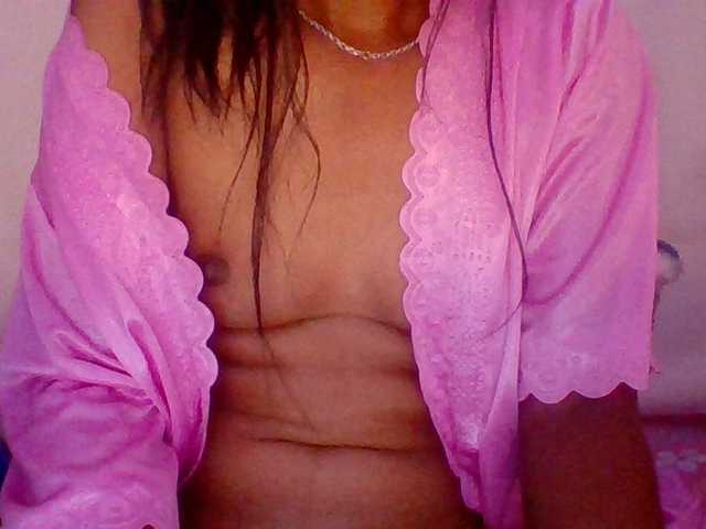 Muluna's BongaCams show and profile