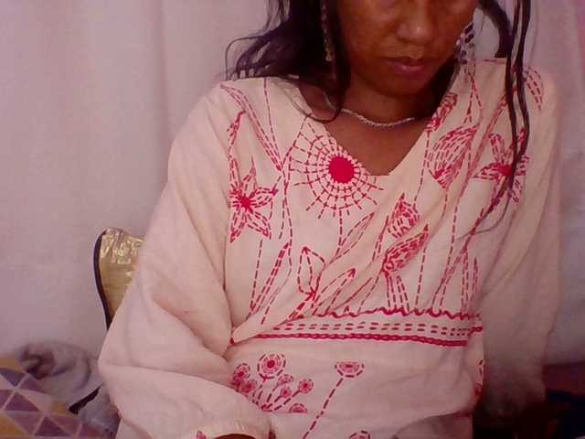 Muluna's BongaCams show and profile