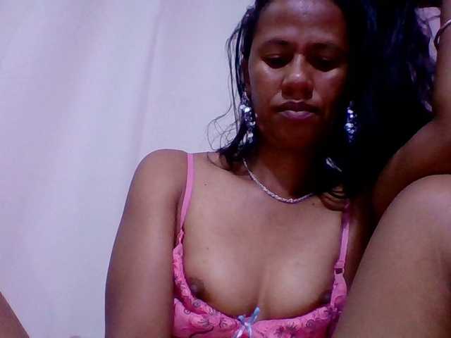 Muluna's BongaCams show and profile