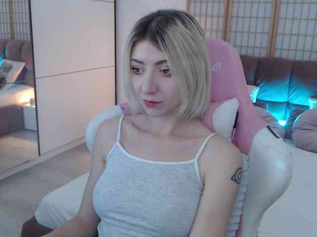 alice-doll webcam