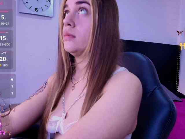 Elly-Astown webcam