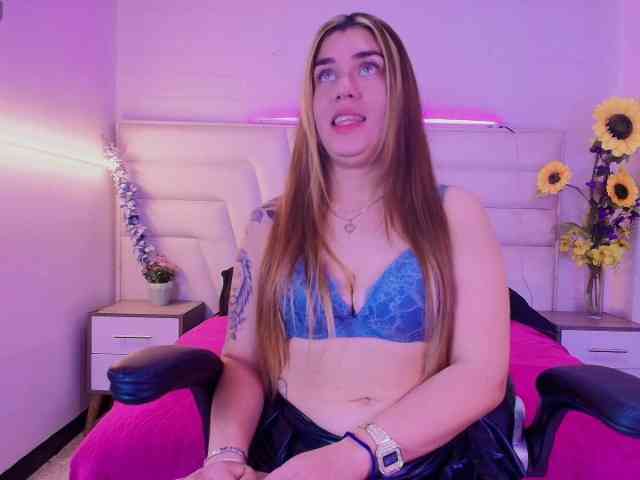 Elly-Astown webcam