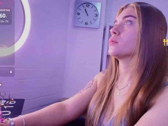 Elly-Astown webcam