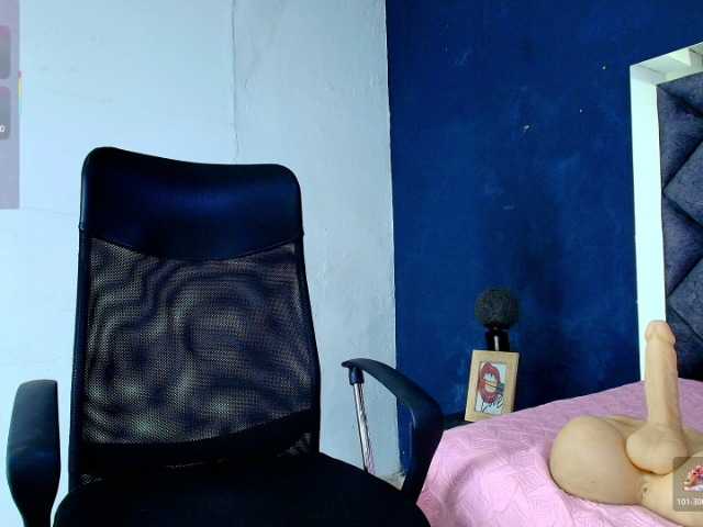  LisaLouis chat room
