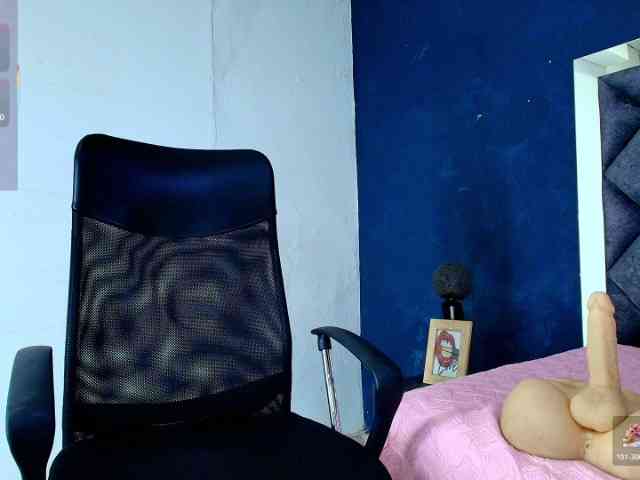 LisaLouis webcam