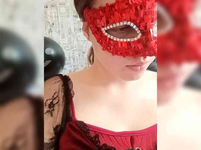 Lalilith18 webcam