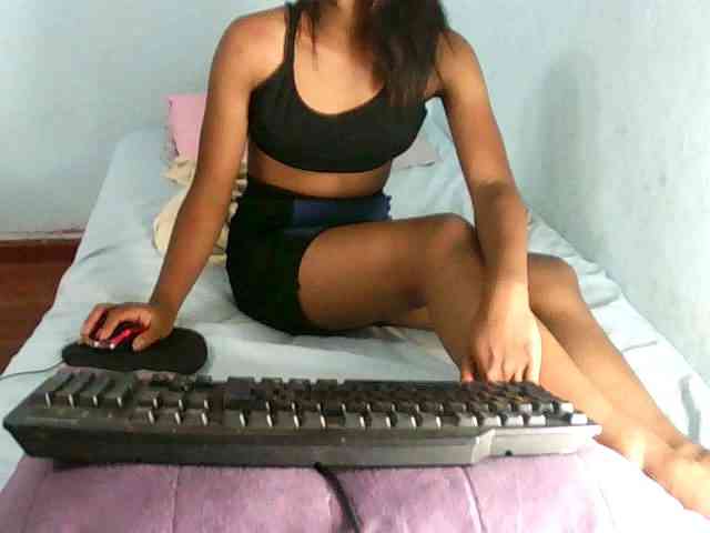BabyQueen webcam