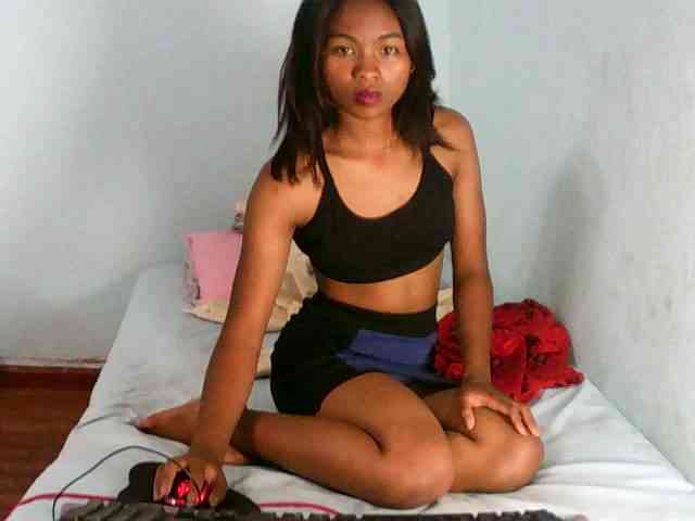 BabyQueen webcam