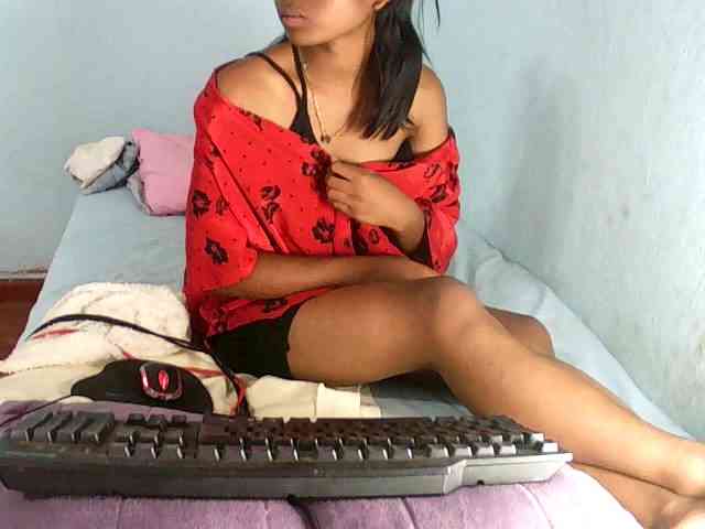 BabyQueen webcam