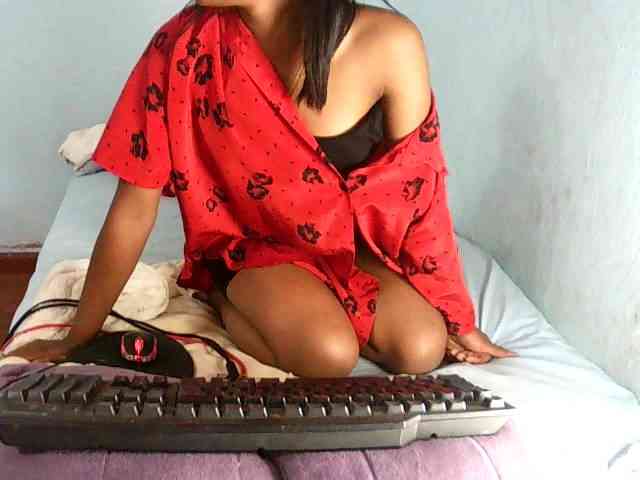 BabyQueen webcam