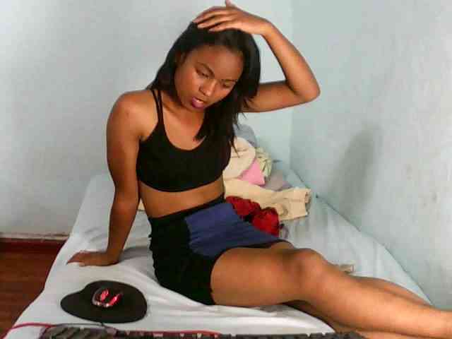 BabyQueen webcam