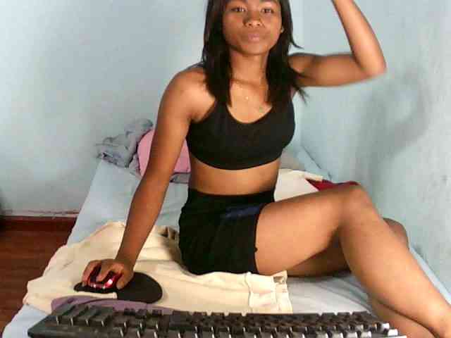 BabyQueen webcam