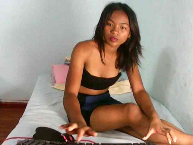 BabyQueen webcam