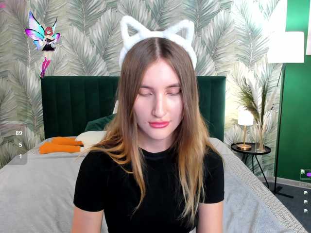  BellaCrave chat room