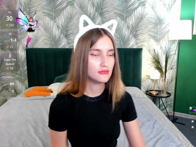  BellaCrave chat room