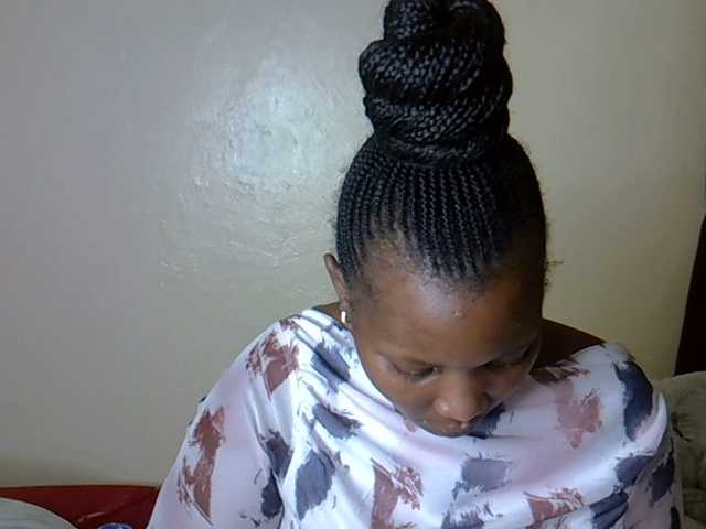 Sexxyqueenss's BongaCams show and profile