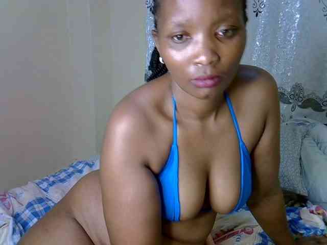 Sexxyqueenss webcam