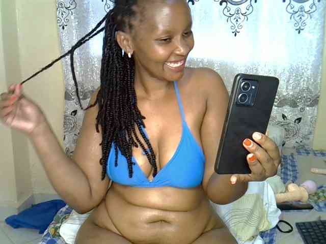 Sexxyqueenss Live Webcam on BongaCams