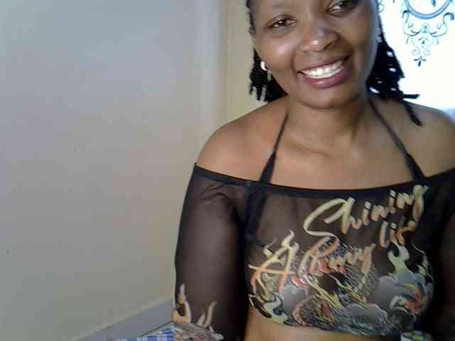 Sexxyqueenss webcam