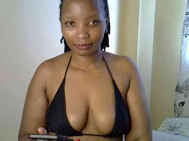 Sexxyqueenss webcam