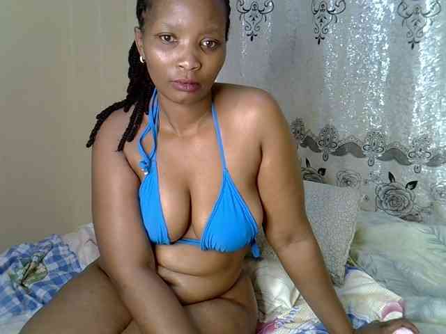 Sexxyqueenss webcam