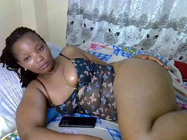 Sexxyqueenss webcam