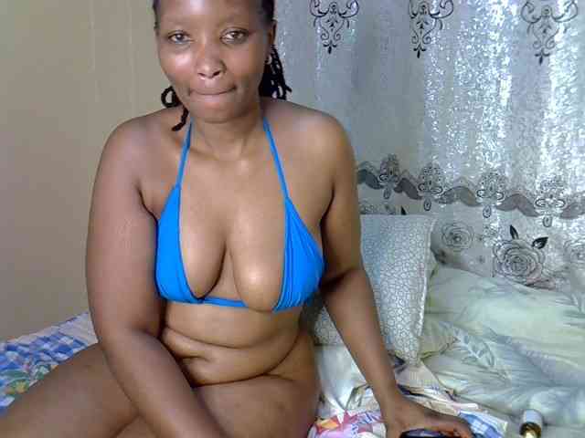 Sexxyqueenss webcam