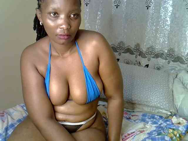 Sexxyqueenss webcam