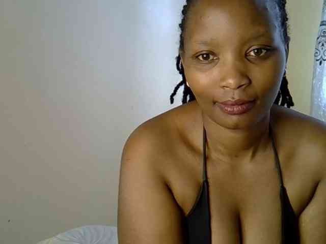 Sexxyqueenss webcam