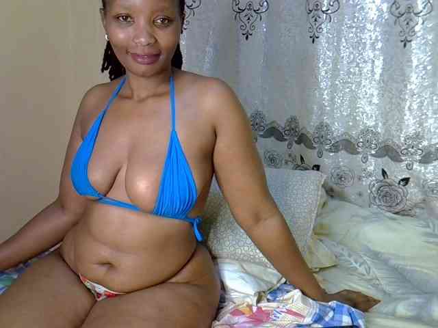 Sexxyqueenss webcam