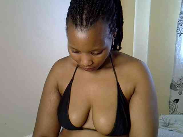 Sexxyqueenss webcam