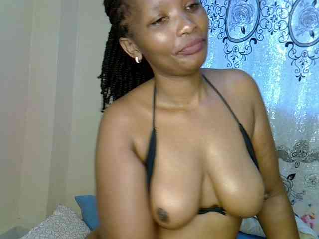 Sexxyqueenss webcam