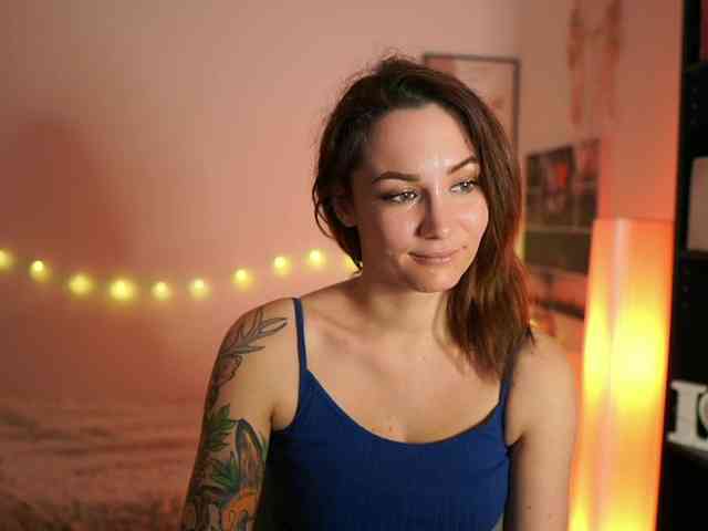 Cuteruth Live Webcam on BongaCams