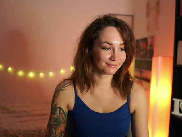 Cuteruth Live Webcam on BongaCams