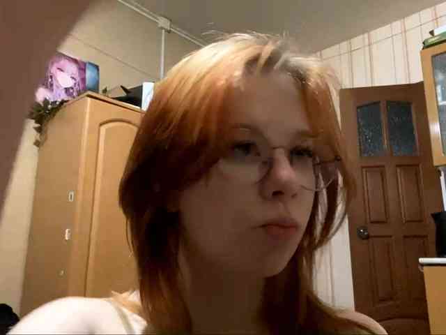 ShelliKvek webcam