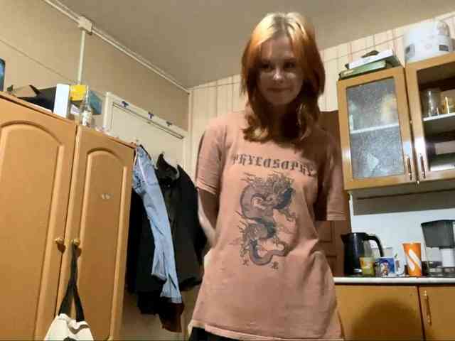ShelliKvek webcam