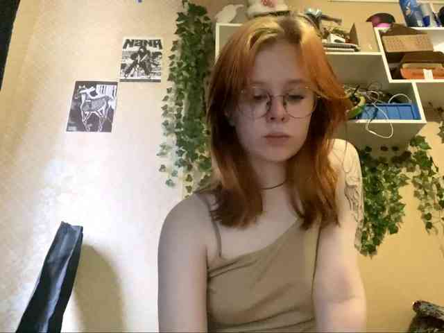 ShelliKvek webcam