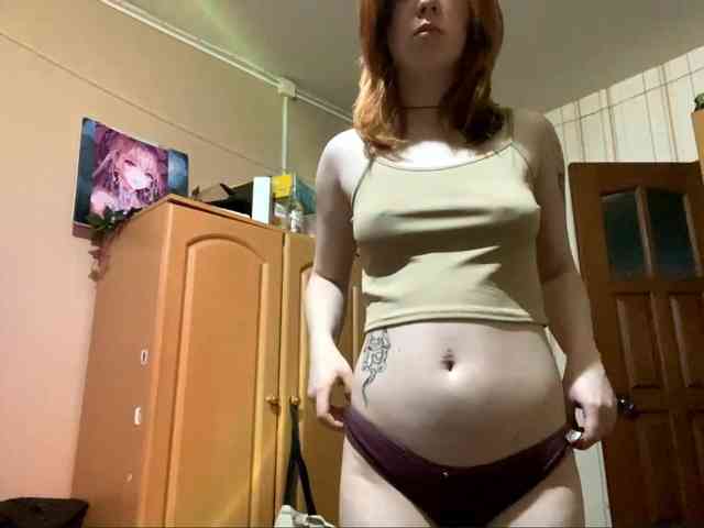 ShelliKvek webcam