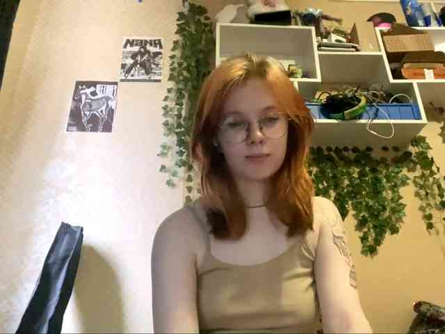 ShelliKvek webcam