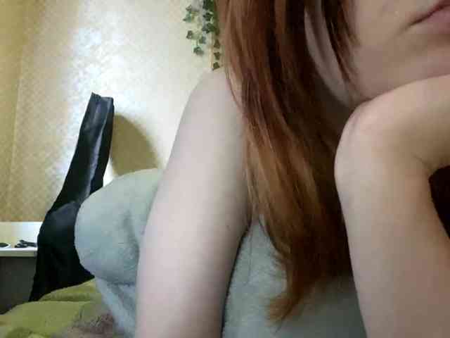 ShelliKvek webcam