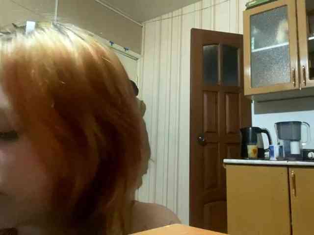 ShelliKvek webcam