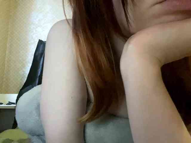 ShelliKvek webcam
